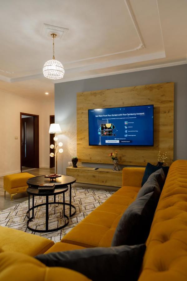 The Luxe Apartments Gjirokaster Bagian luar foto