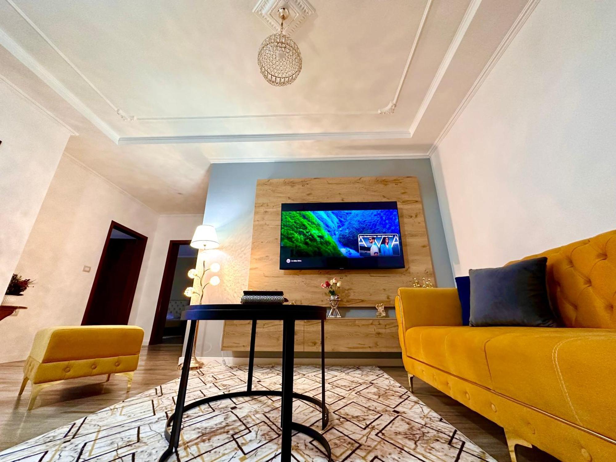 The Luxe Apartments Gjirokaster Bagian luar foto