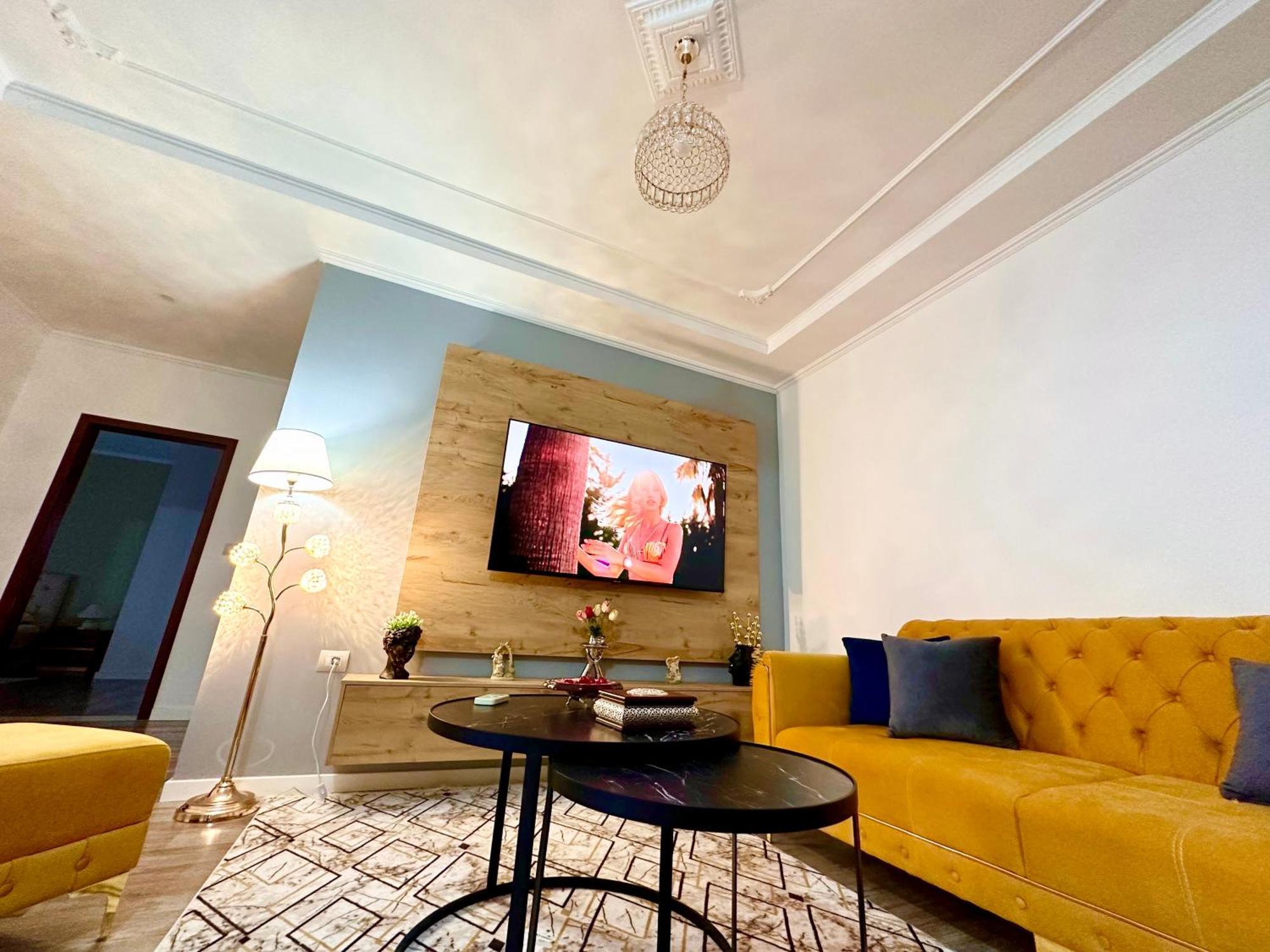 The Luxe Apartments Gjirokaster Bagian luar foto
